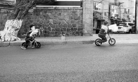 Photo: Express delivery, by Gauthier Delecroix